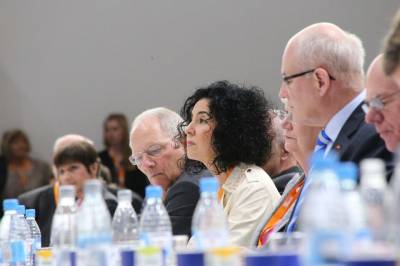 v.l.n.r. Schuble, Demirbken-Wegner, Kauder